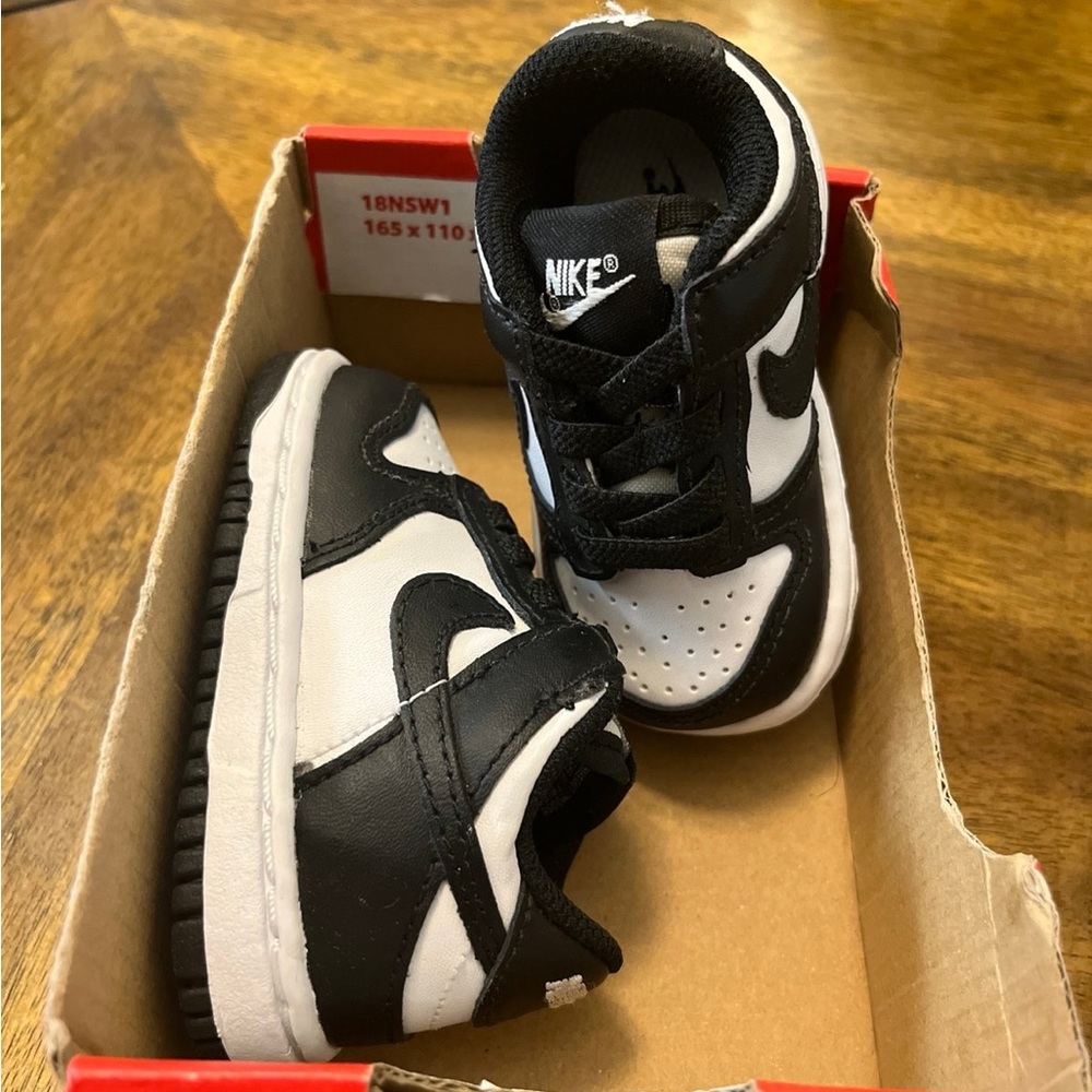 Nike Kids Black and White Sneaker Panda Dunks